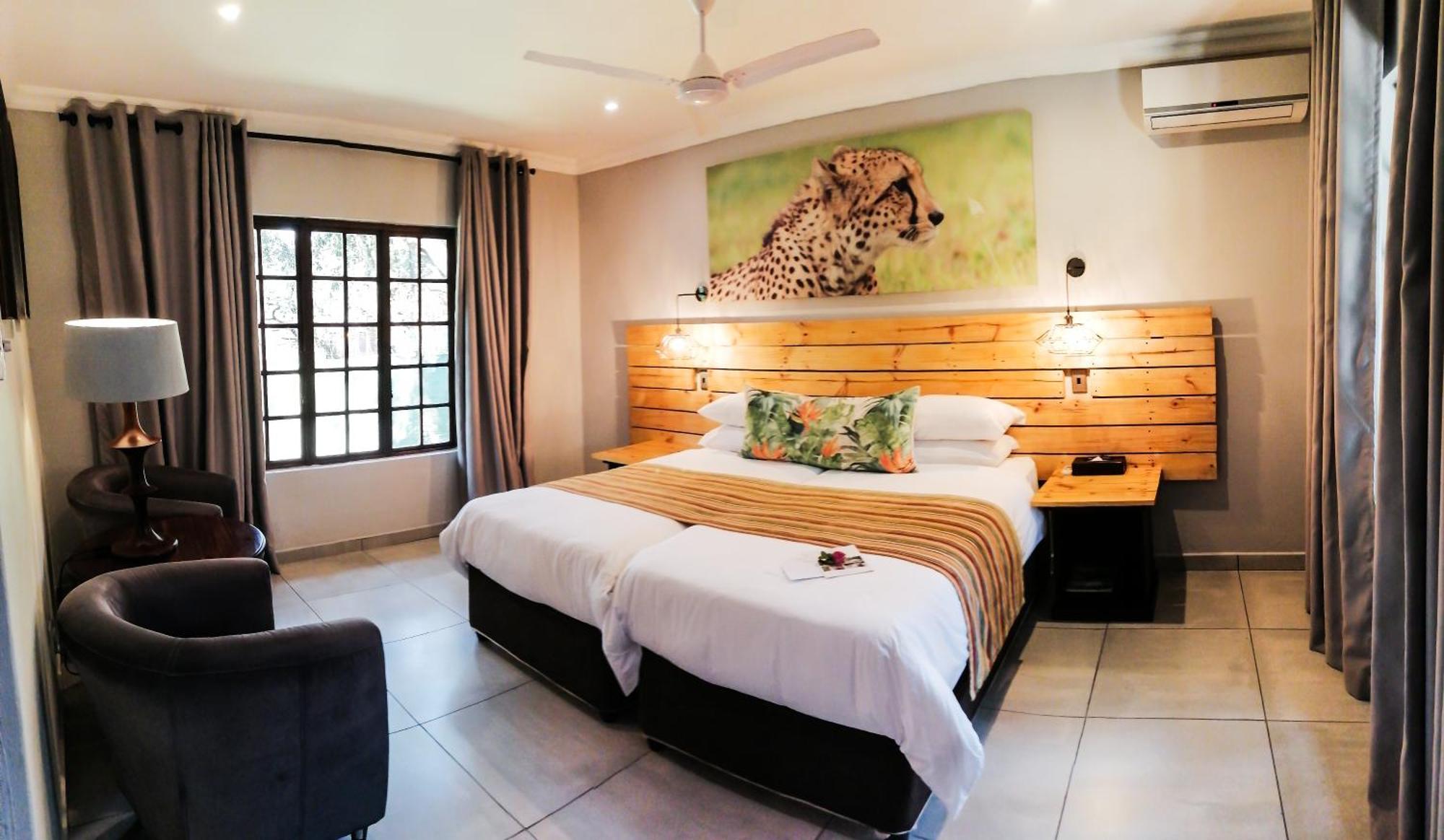 Emdoneni Lodge With Zululand Cat Conservation Project 赫卢赫卢韦 外观 照片